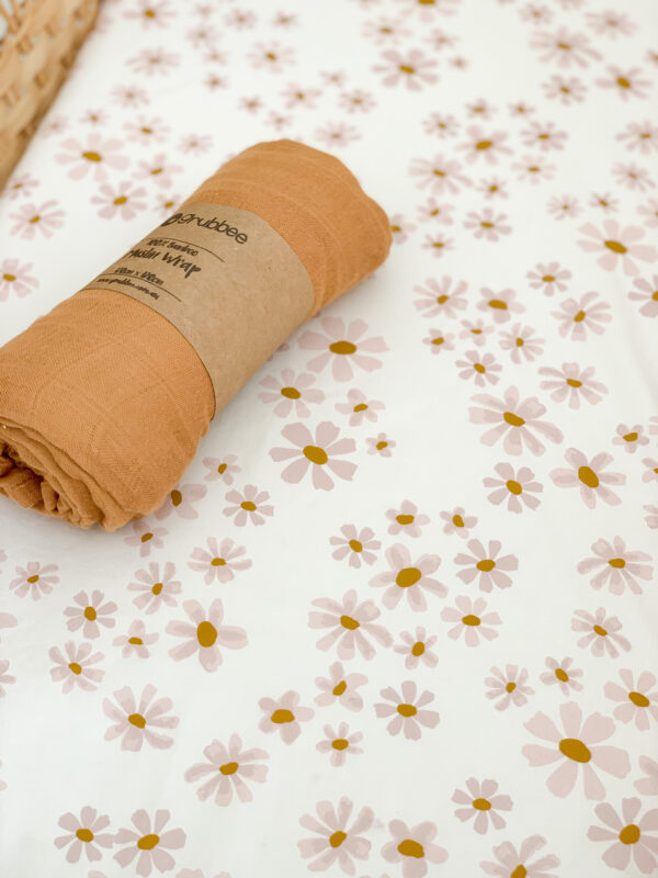 Daisy Chain Fitted Sheet